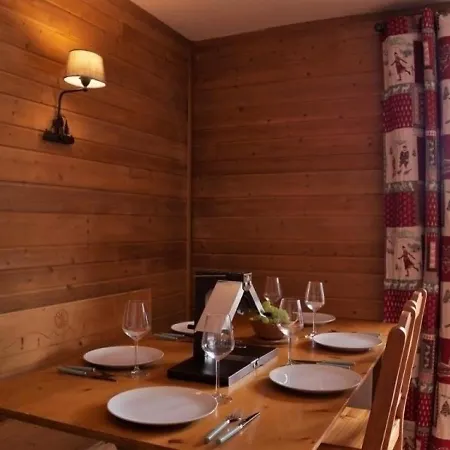 8 Personnes Style Montagne Avec 2 Chambres, Garage Et Wifi. Uvernet-Fours